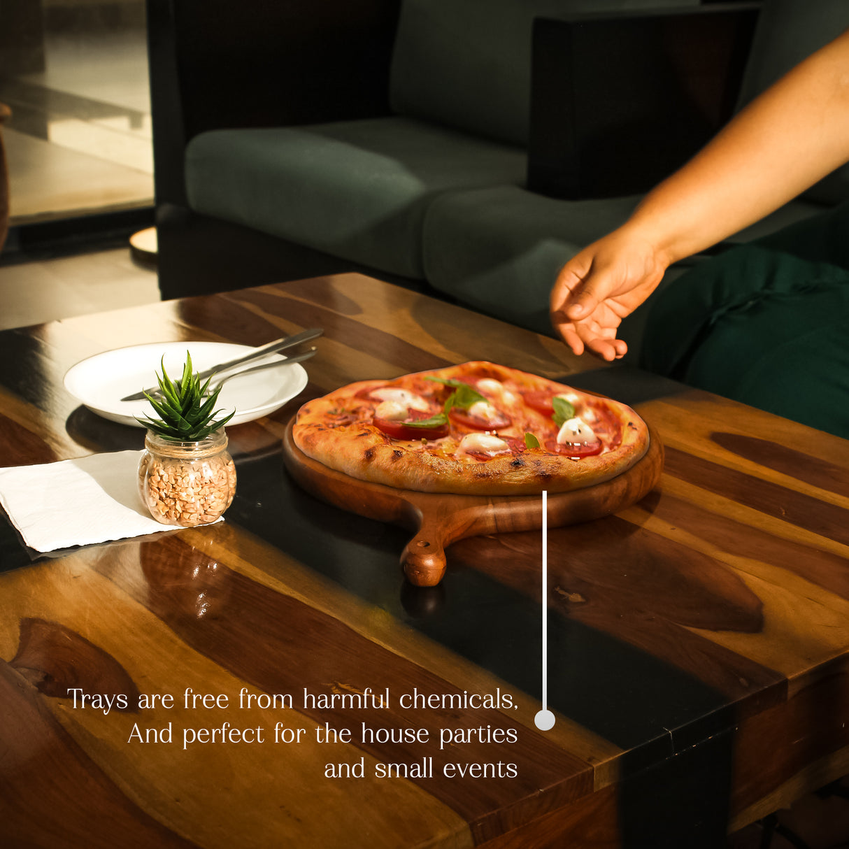Acacia Wood Pizza Peel & Serving Board – 15" Round Paddle with Handle for Pizza, Bread & Charcuterie