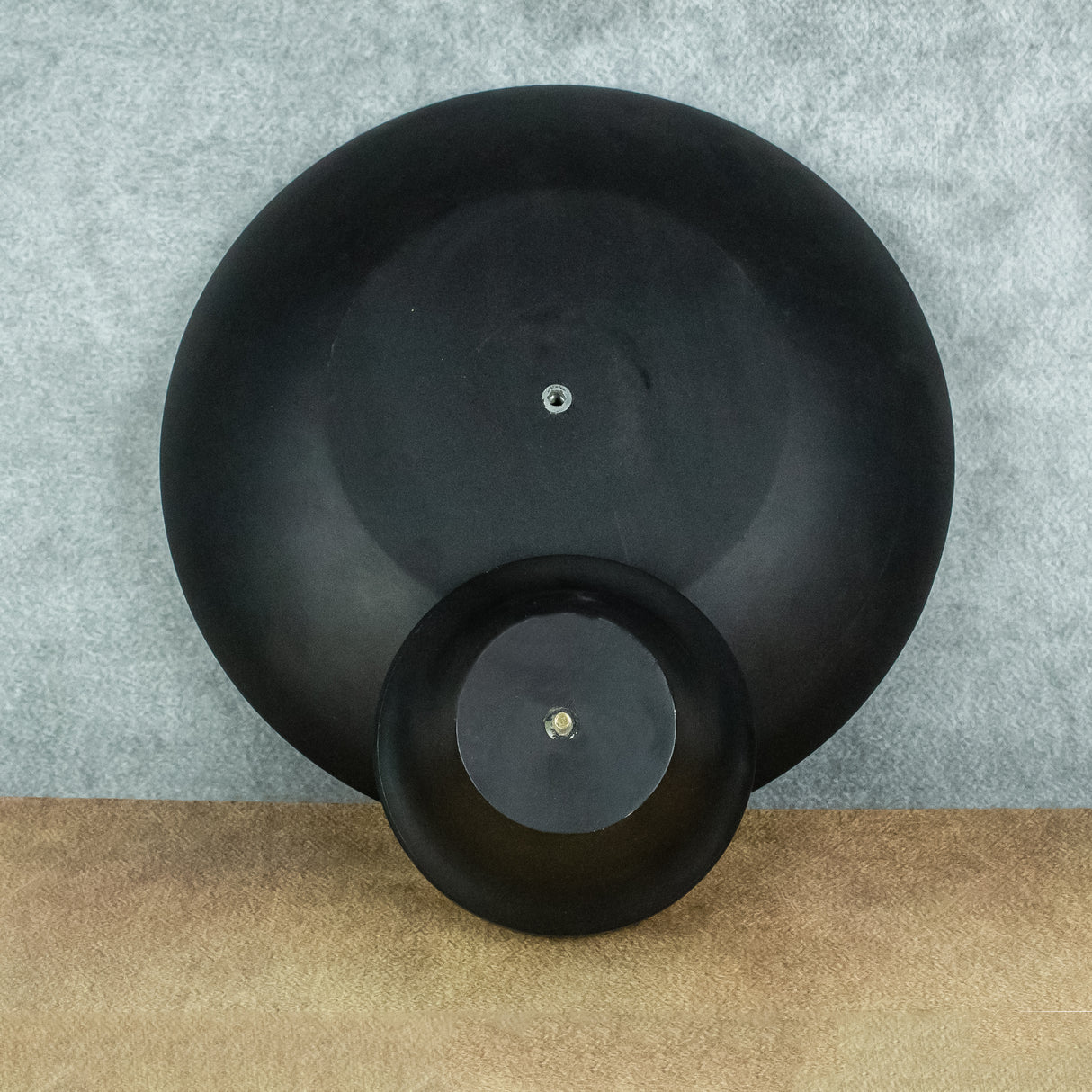 Fruit bowl,Footed bowl, Kitchen bowl, Tabletop decorative bowl, Wooden bowl, Snacks, Fruits, Rustic charm, Mango wood bowl, Christmas table centerpiece, Home decor bowl, Kitchen countertop, Decorative bowl, Wooden serving bowl, Kitchen decor, Wooden kitchen bowl, Candy bowl, Centerpiece, Wooden fruit bowl