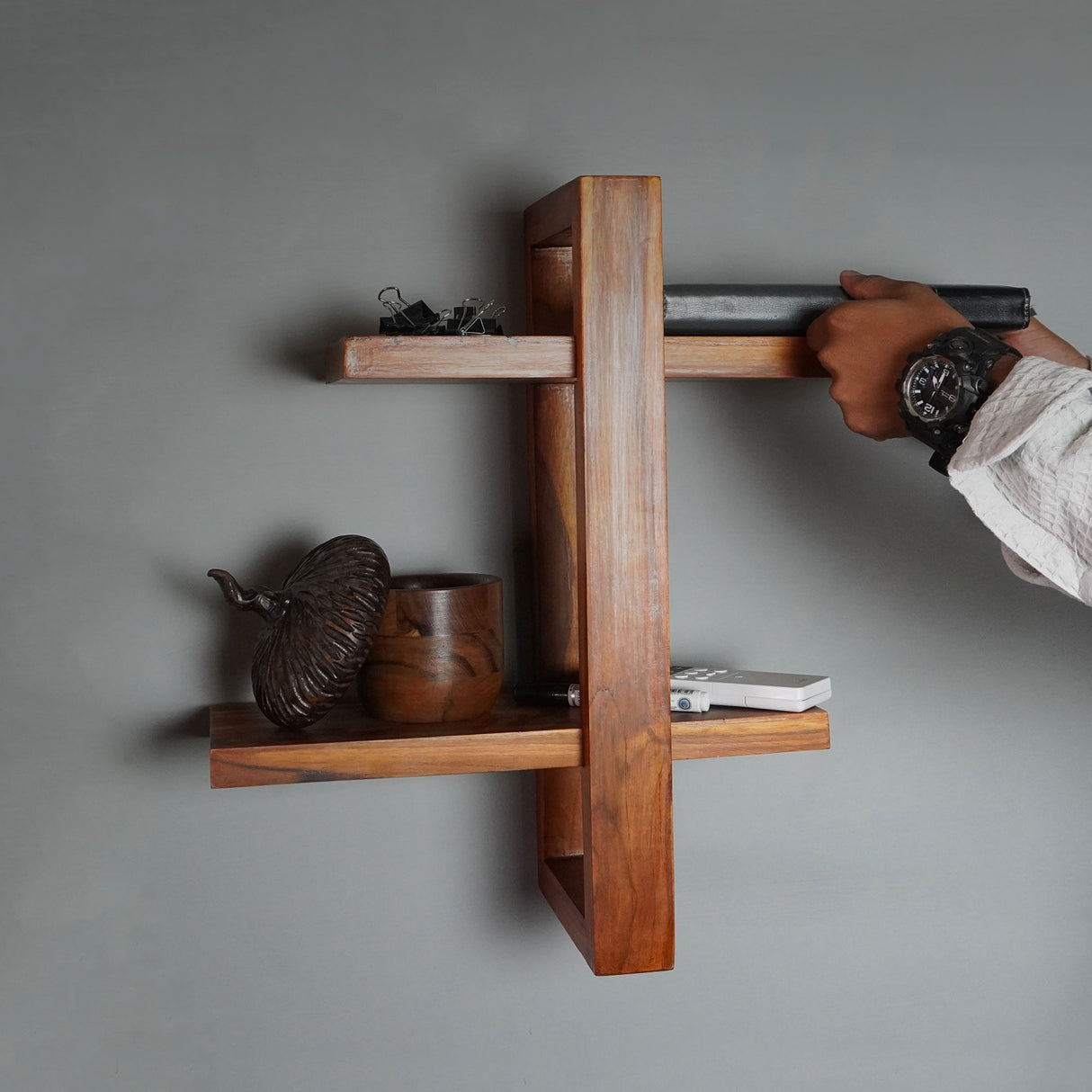 Solid Wood Wall Shelf – 2-Tier Cross Design, 20 Inch Height, Natural Brown Finish