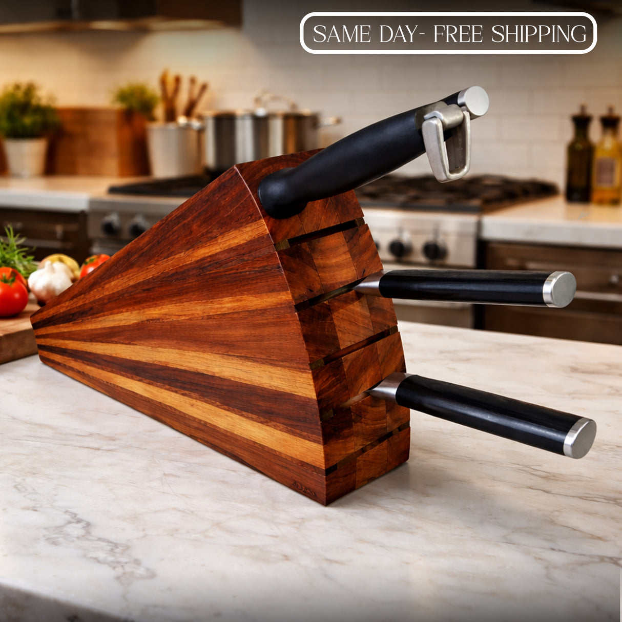 Handcrafted Wooden Knife Block – Magnetized Fan Line Design, 7-Knife Capacity