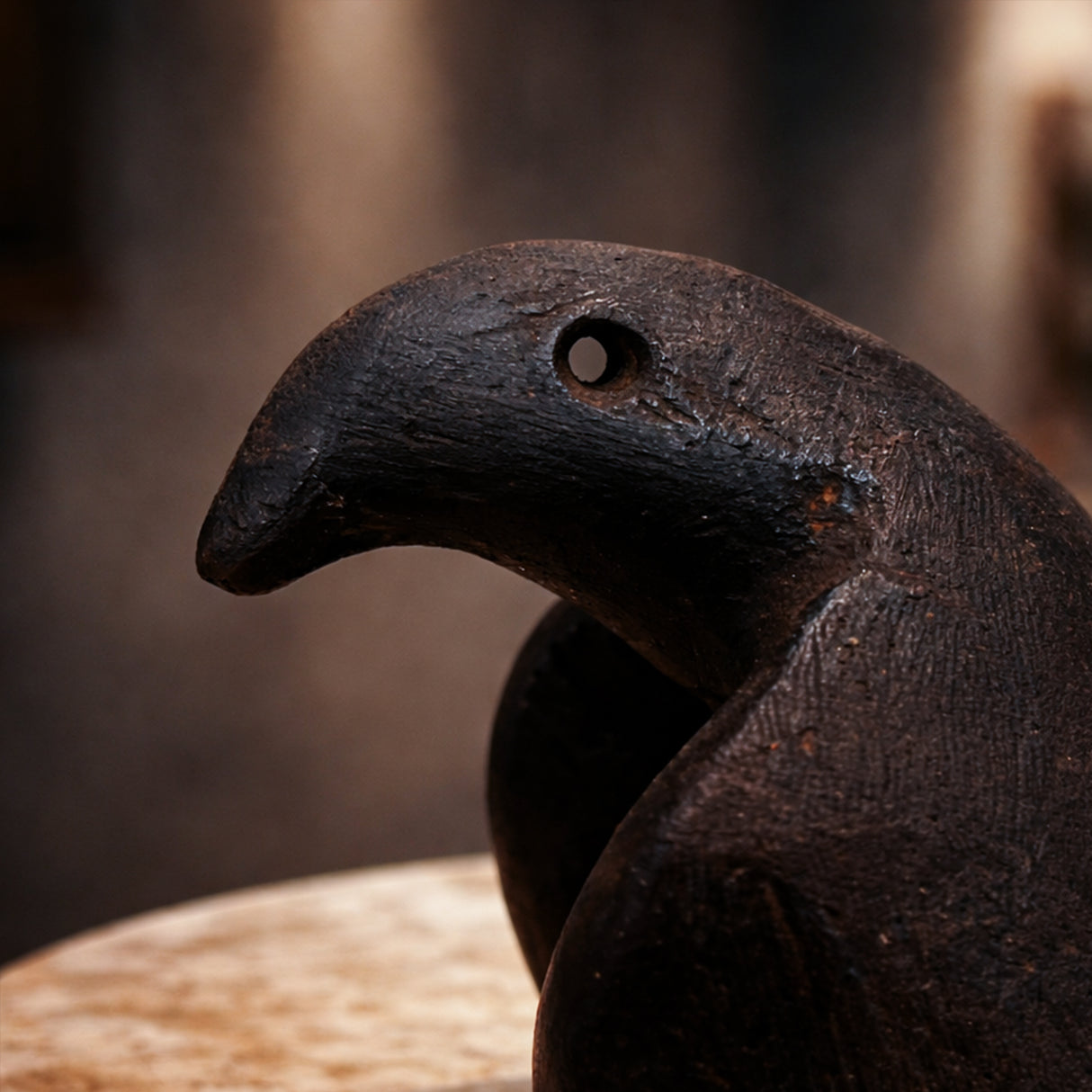 Handcrafted Raven Sculpture – Modern Abstract Black Bird Statue for Home Decor, Minimalist Tabletop Art Accent