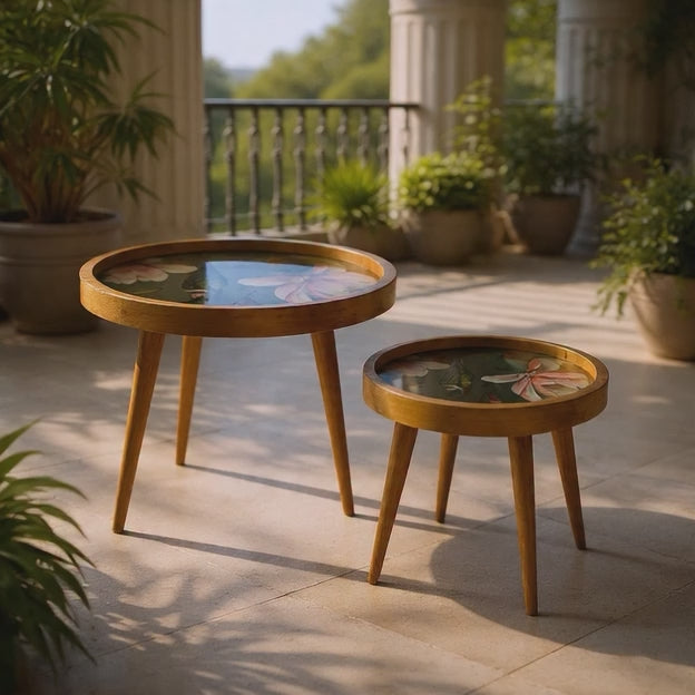 Handcrafted Wooden Coffee Table Set of 2 – Round Nesting Side Tables with Festive Printed Tray Top – Solid Wood Accent Tables for Living Room, Bedroom & Balcony Décor