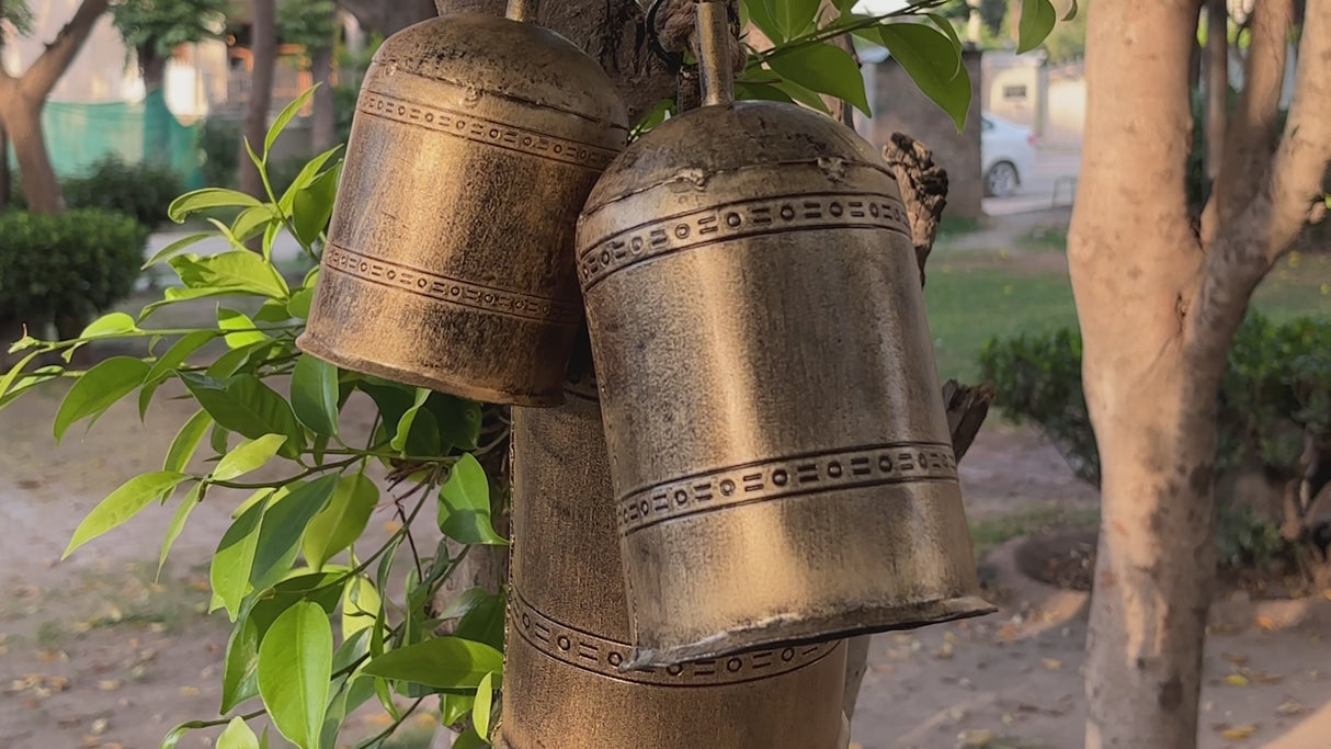 Rustic Metal Decorative Cowbell Set of 3