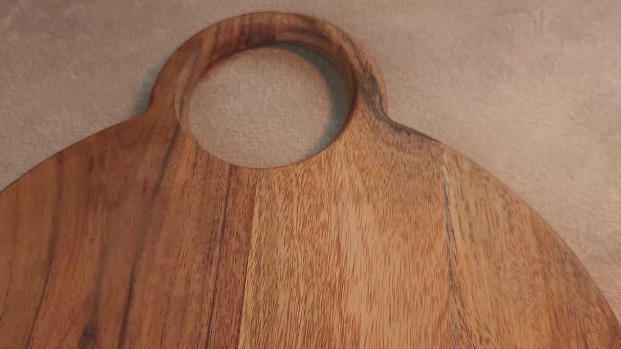 Handcrafted Acacia Round Cutting Board – Durable Chopping & Serving Essential